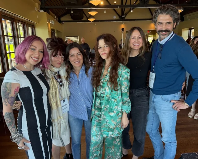 Learn like your future depends on it! 📝🌈🙏
.
Thank you @traceycunningham1 for sharing your amazing knowledge and inspiring our educators! #neverstoplearning ⭐️✨
.
#dpt #dpthair #dptcolorists #bestinthebay #bayareasbest #dptcolor #coloreducation #learnsomethingnew #saloneducation